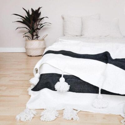 Amenzou White Blanket