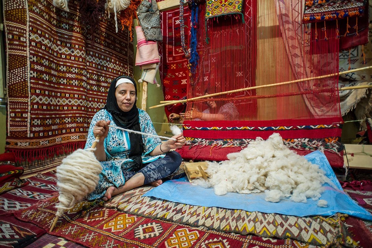 Berber weaving a carpet in the Middle Atlas 2020