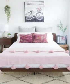 Tajeddigt Soft Pink Blanket