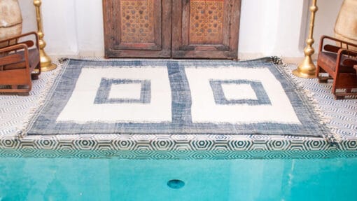 amina-moroccan-flat-woven-rug-9