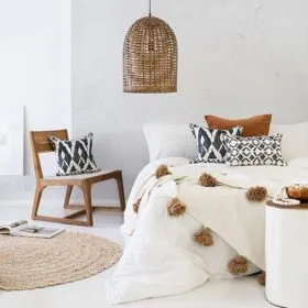 Agizul Beige and White Throw Blanket