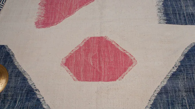 pinky-flat-woven-rug-1