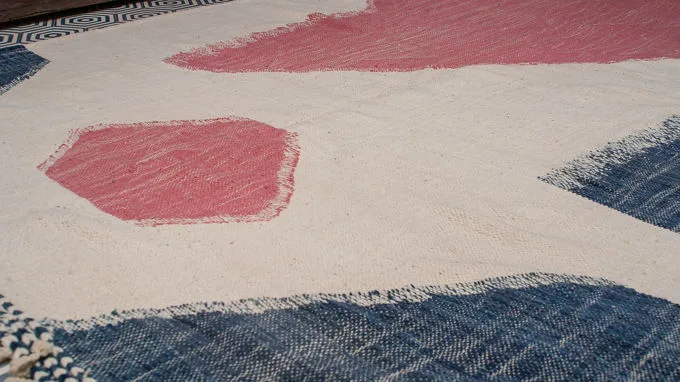pinky-flat-woven-rug-3