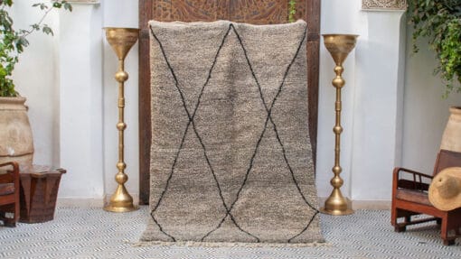 Zahra brown and black rug