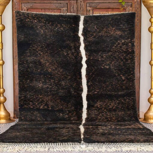 Snake black white and brown rug