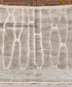 Fadma Gray and White Rug